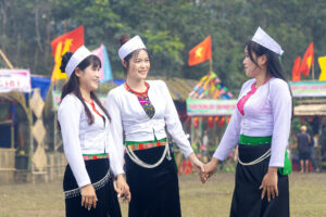 Người Mường ở Sa Loong vui Tết Độc lập